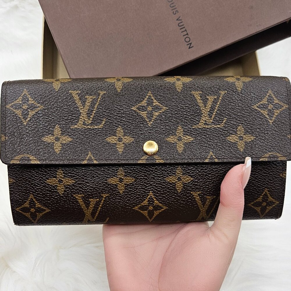 Louis Vuitton Monogram Fleuri Sarah Wallet